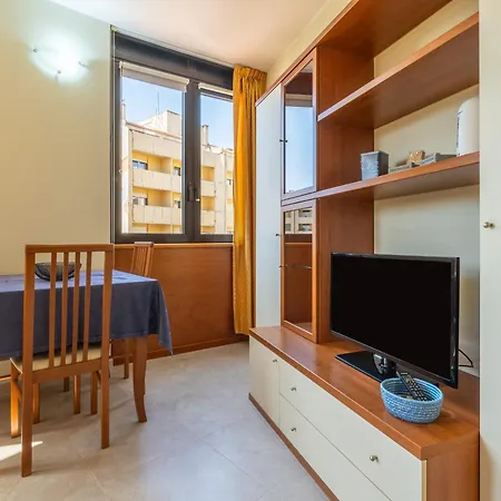 Con Parcheggio Privato * كالياري