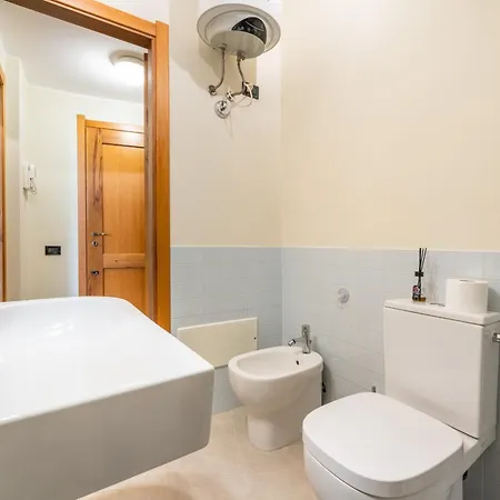 Con Parcheggio Privato * كالياري