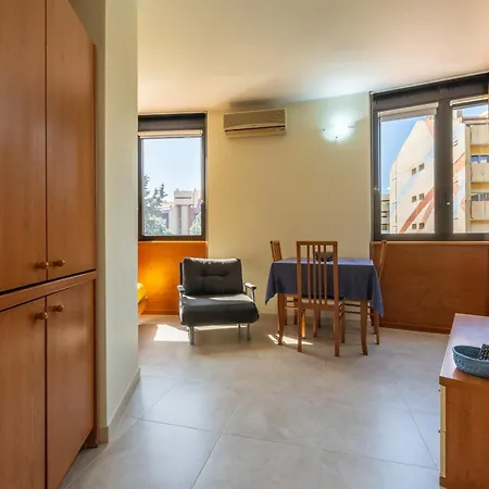 Con Parcheggio Privato